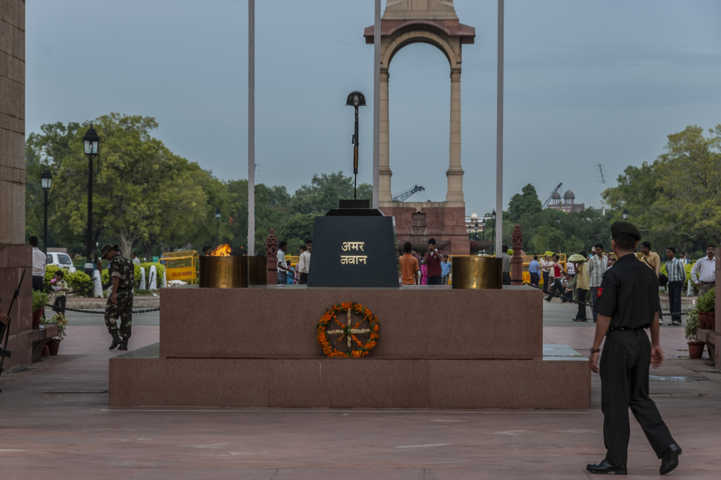 32 - India - Nueva Delhi - Puerta de la India - monumento